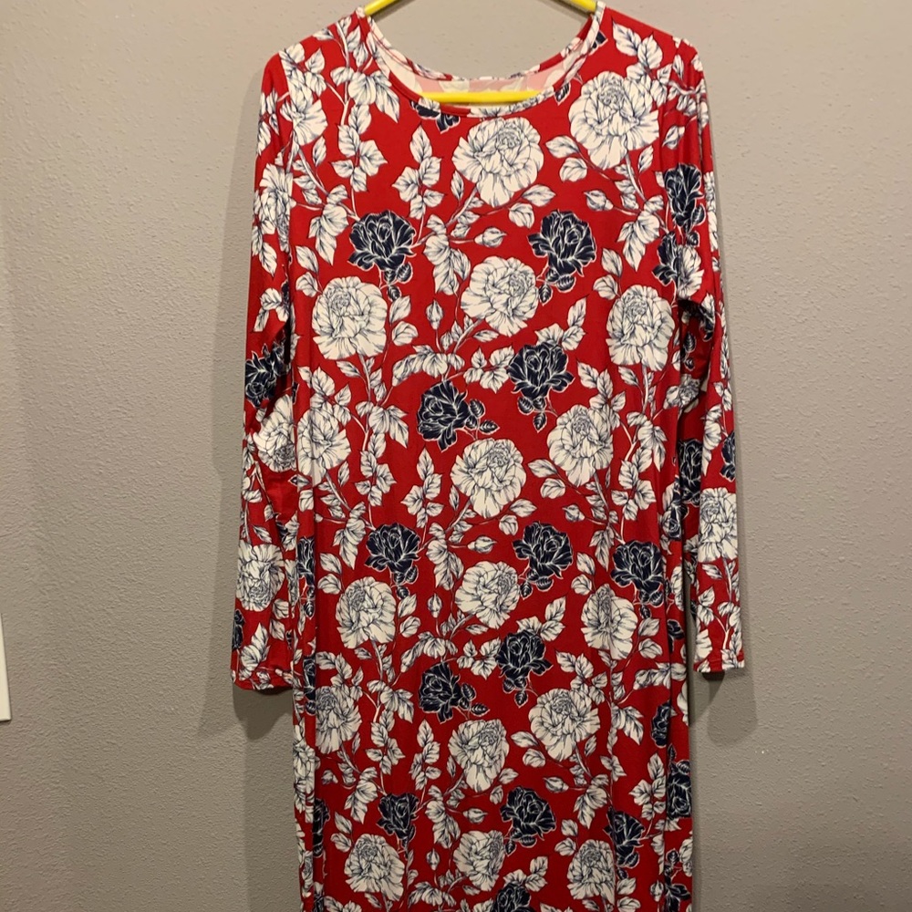 Piphany large women’s red white long dress